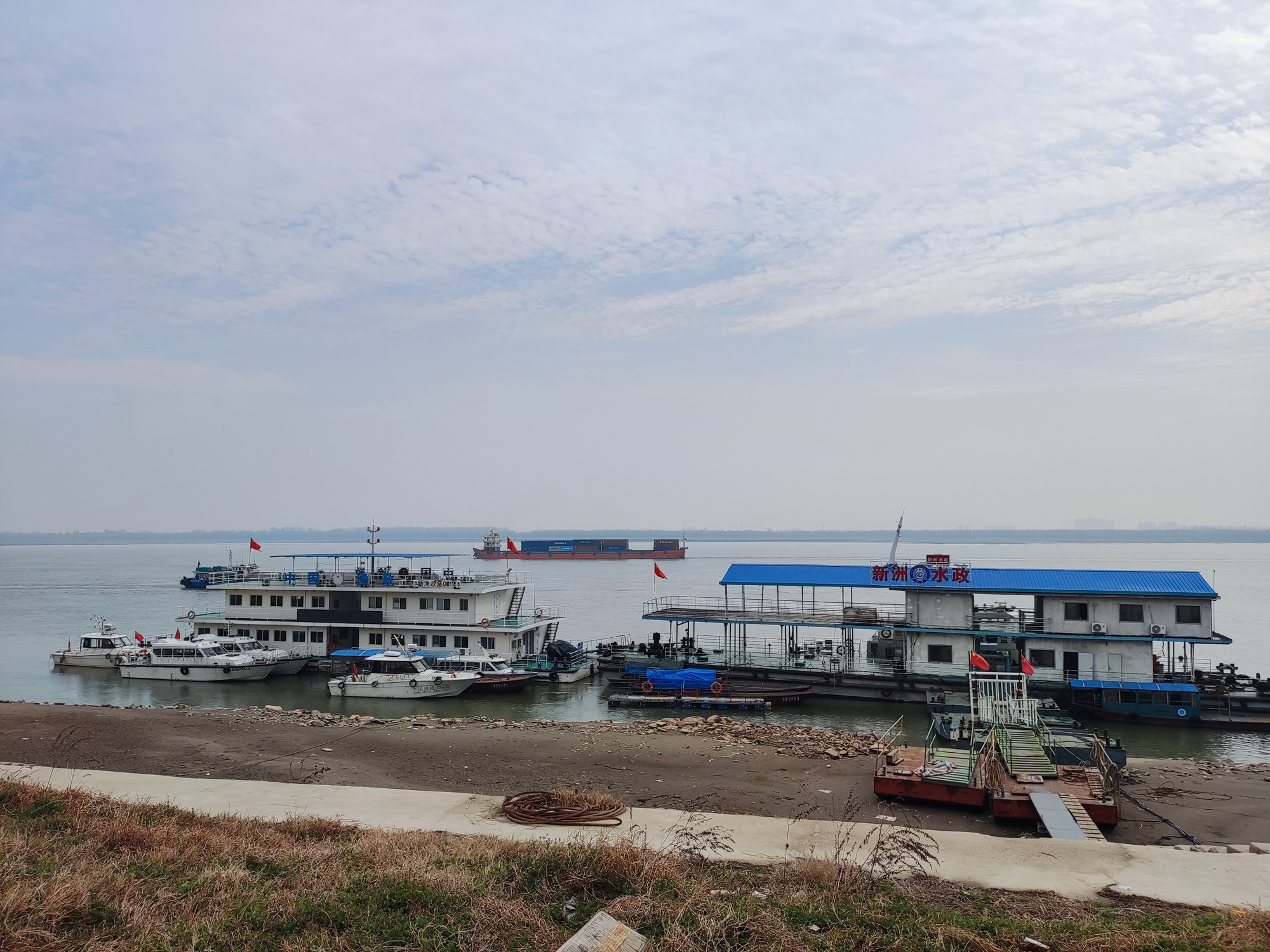 长江新洲段